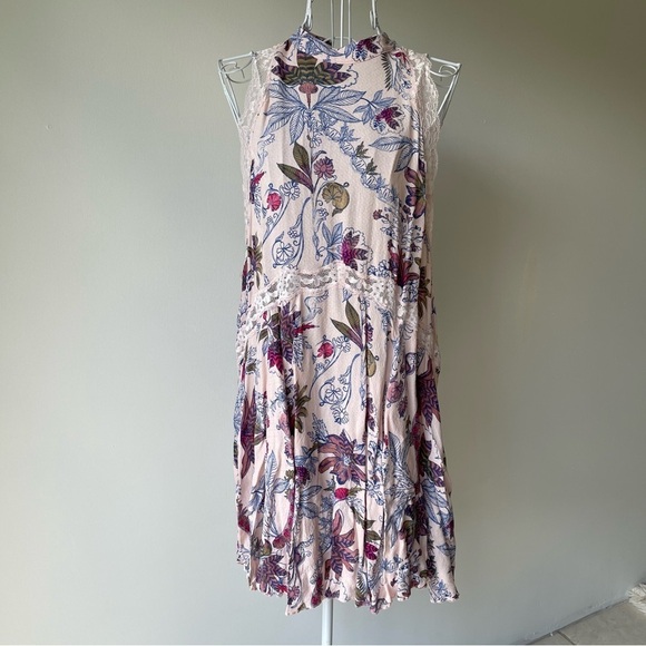 Free People Dresses & Skirts - FREE PEOPLE SHE MOVES CHEMISE HIGH NECK LACE SLEEVELESS MINI FLOWER PRINT PINK M